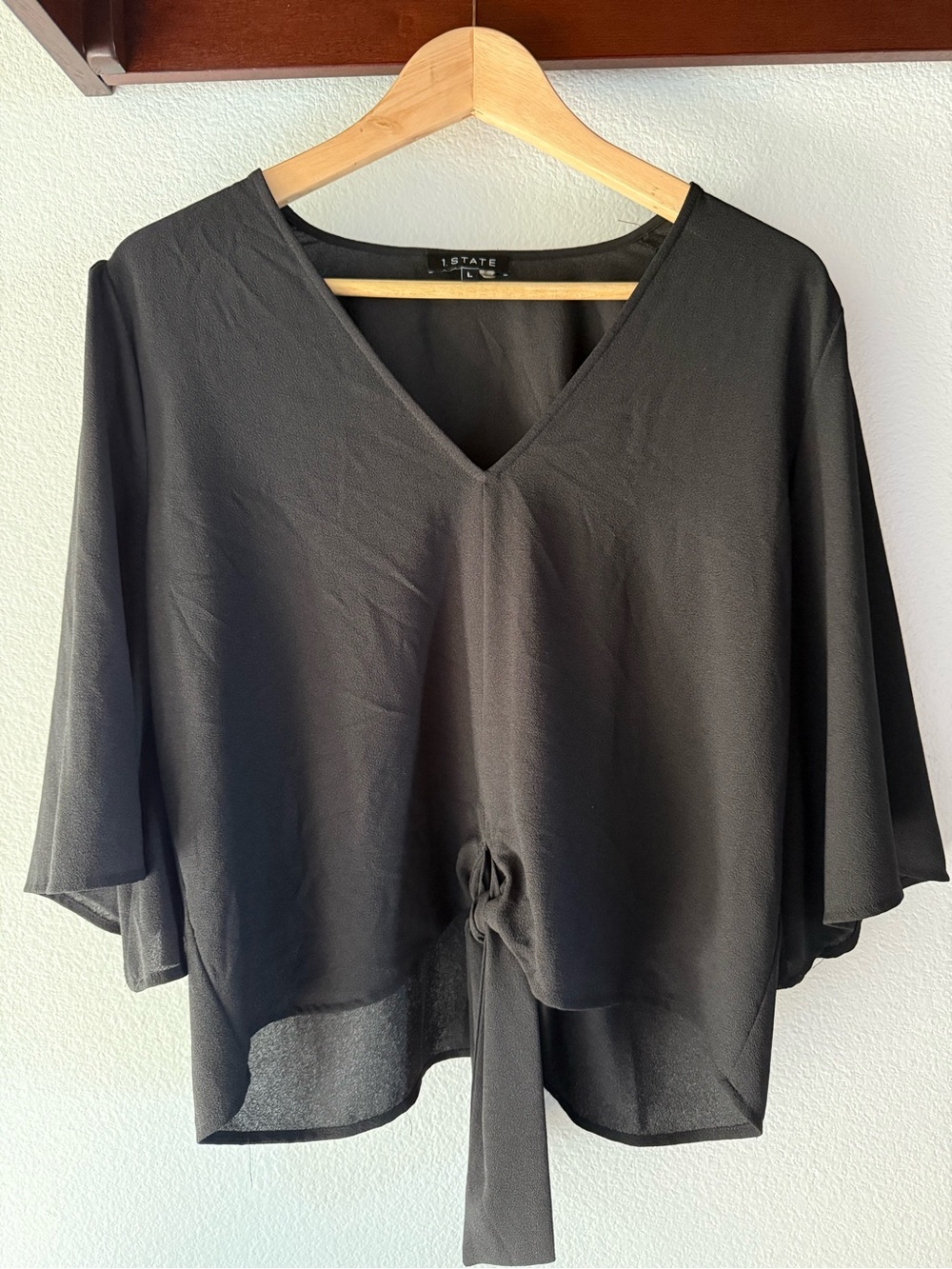 1. State V-Neck Tie-Front Blouse, Flutter Flouse Sleeves, Crop, Size L, Black